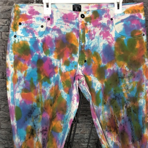🔥🔥🔥PRPS MULTI COLOR SHORTS SIZE: 36🔥🔥 - Picture 3 of 12